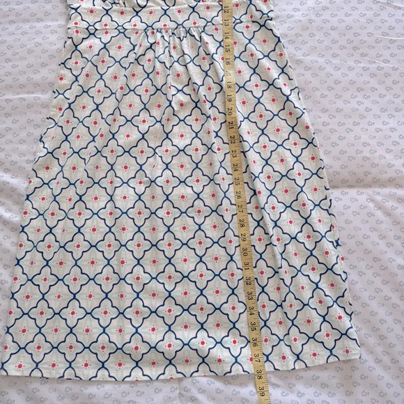 Boden White and Blue Patterned Size 8 Dress - Picture 4 of 7
